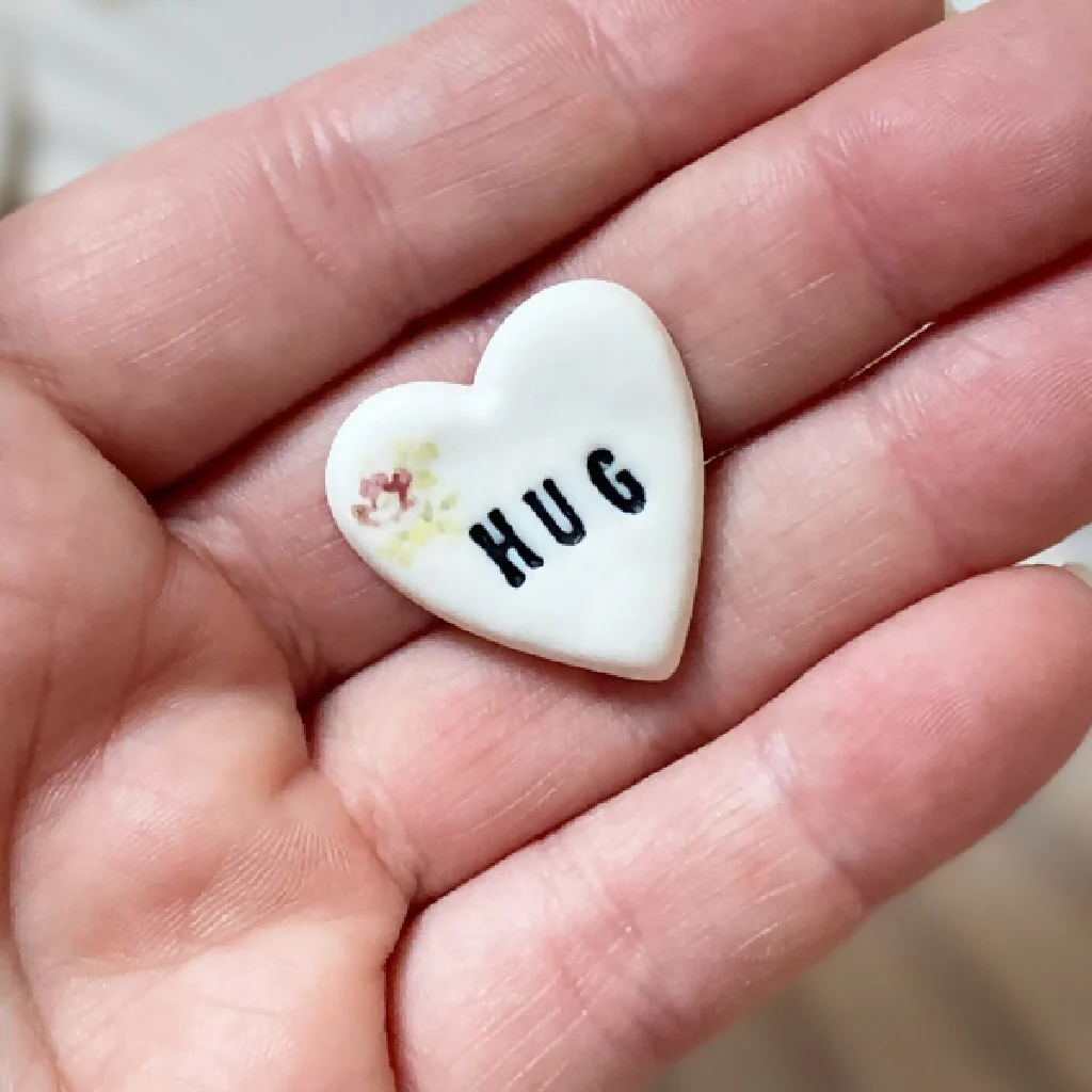 Porcelain Matchbox Token A Hug From Me To You - Image 3