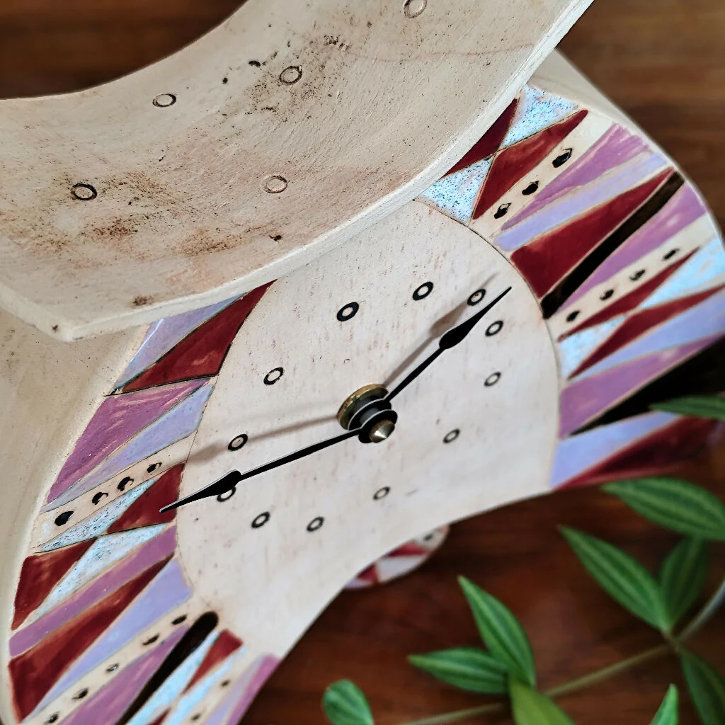 Pottery Mantel Clock Triangle Pattern In Shades Of Pink - Image 5