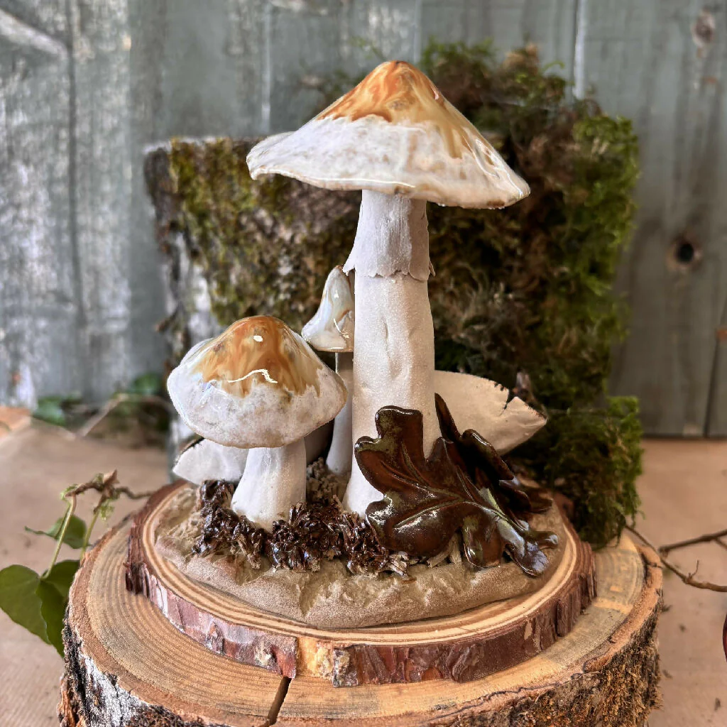 Pottery Toadstool Oakleaf Group in Creams and Browns on Wooden Base - Image 3