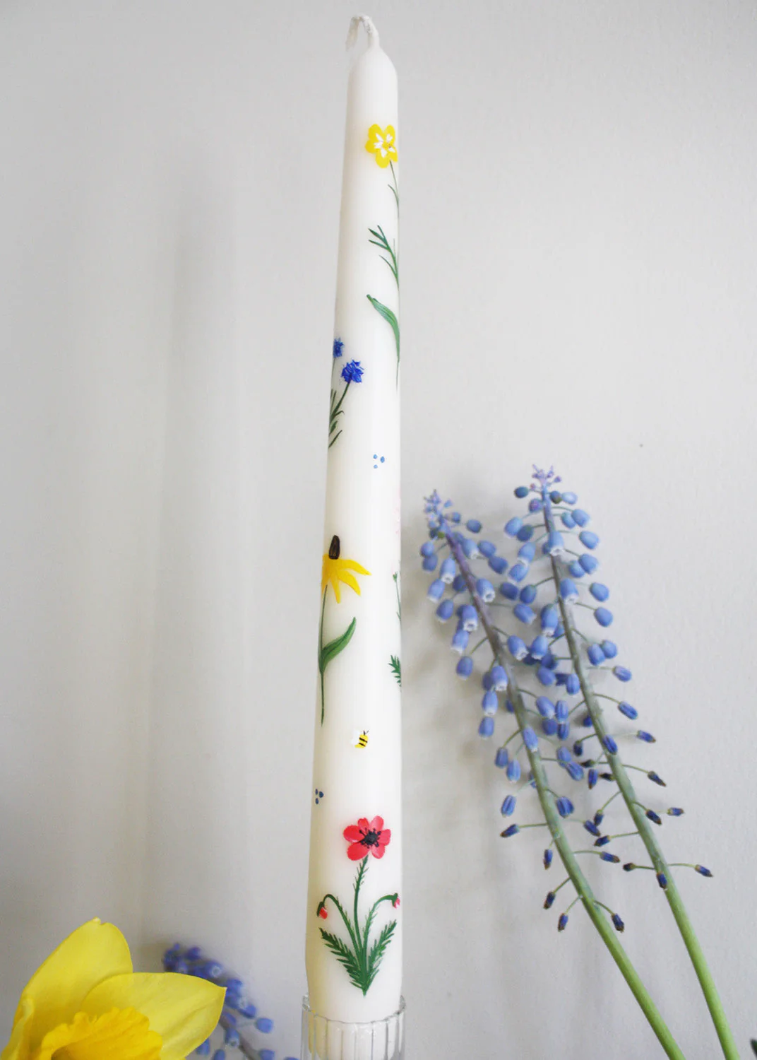 Rainbow wild flowers candle - Image 6