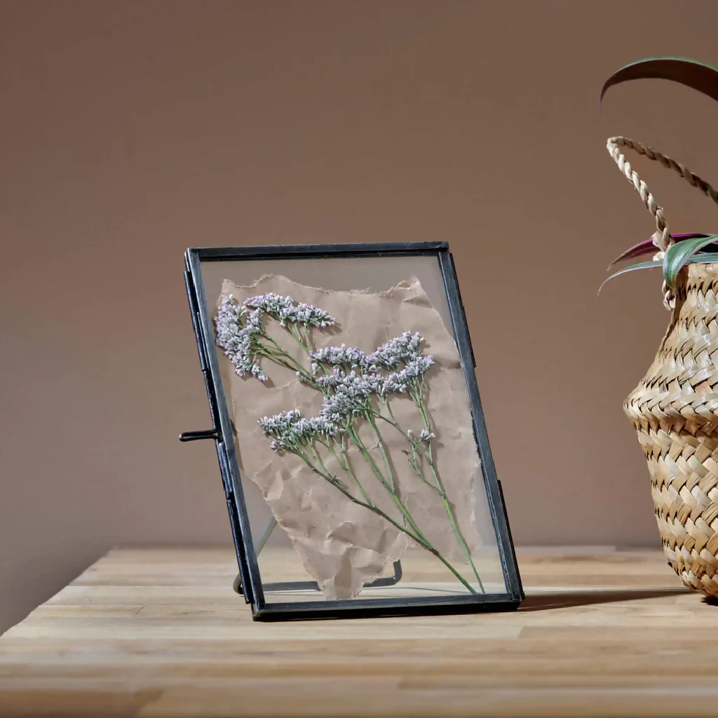 Recycled Metal & Glass Photo Frame - Antique Silver - Image 7