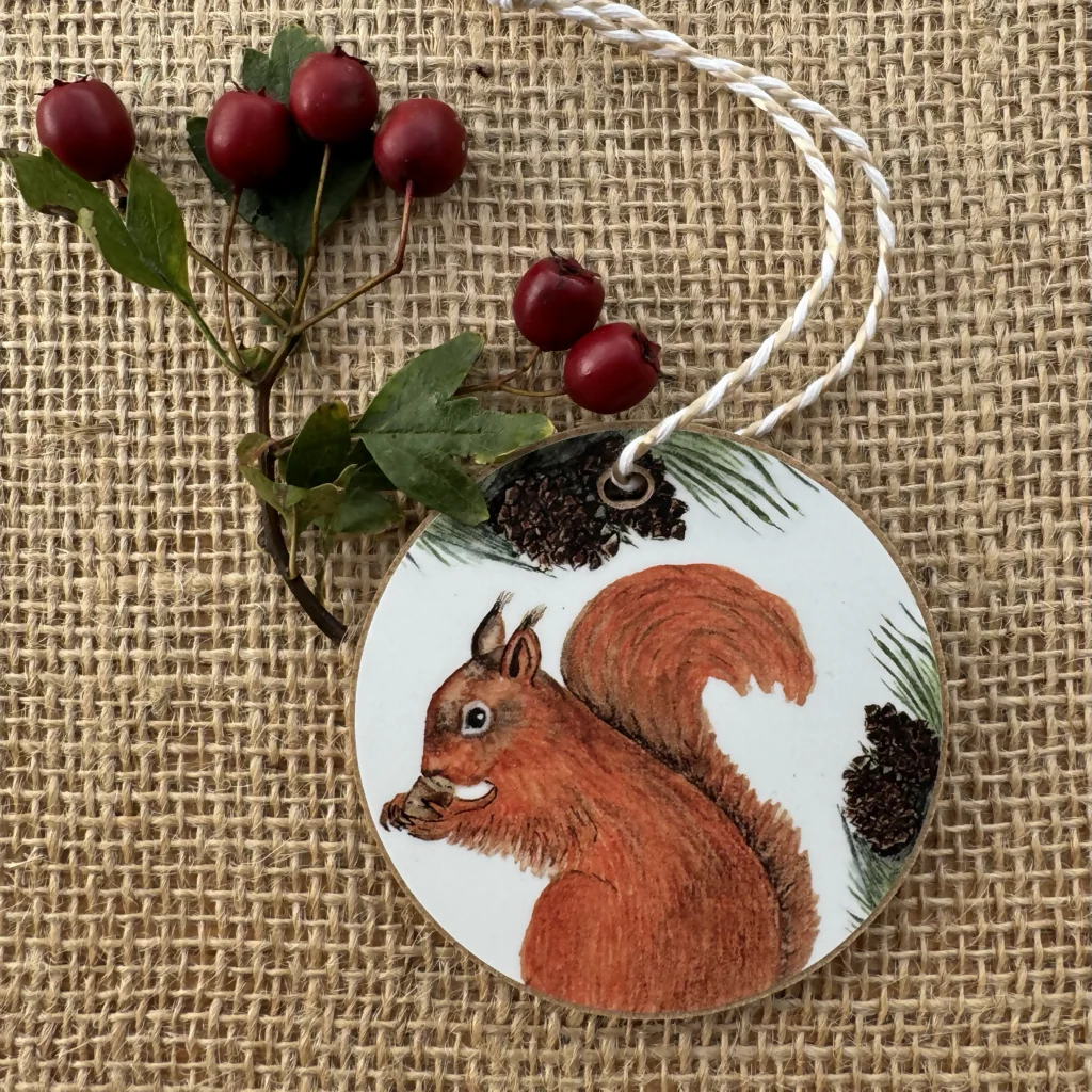 Red Squirrel Wooden Hanging Christmas Decoration - Image 2