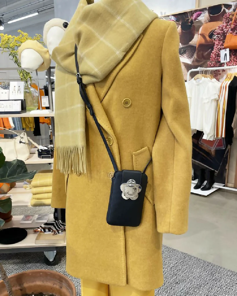 Mabel Sheppard Daisy Leather Phone Bag - Image 7