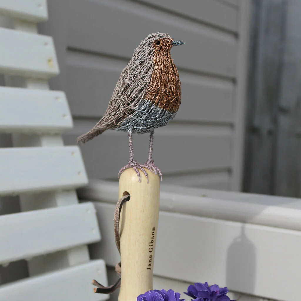 Robin Wire Garden Sculpture - Image 5
