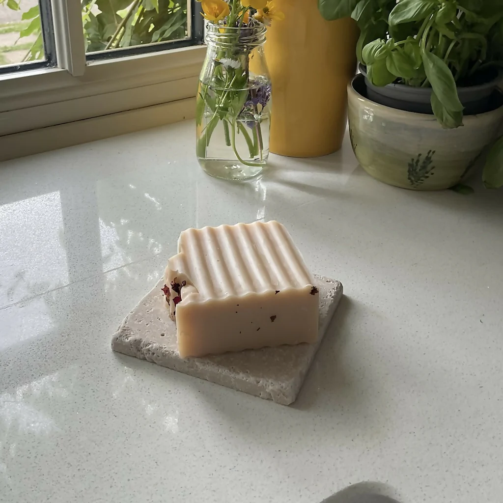 Rose geranium and patchouli soap - Image 3
