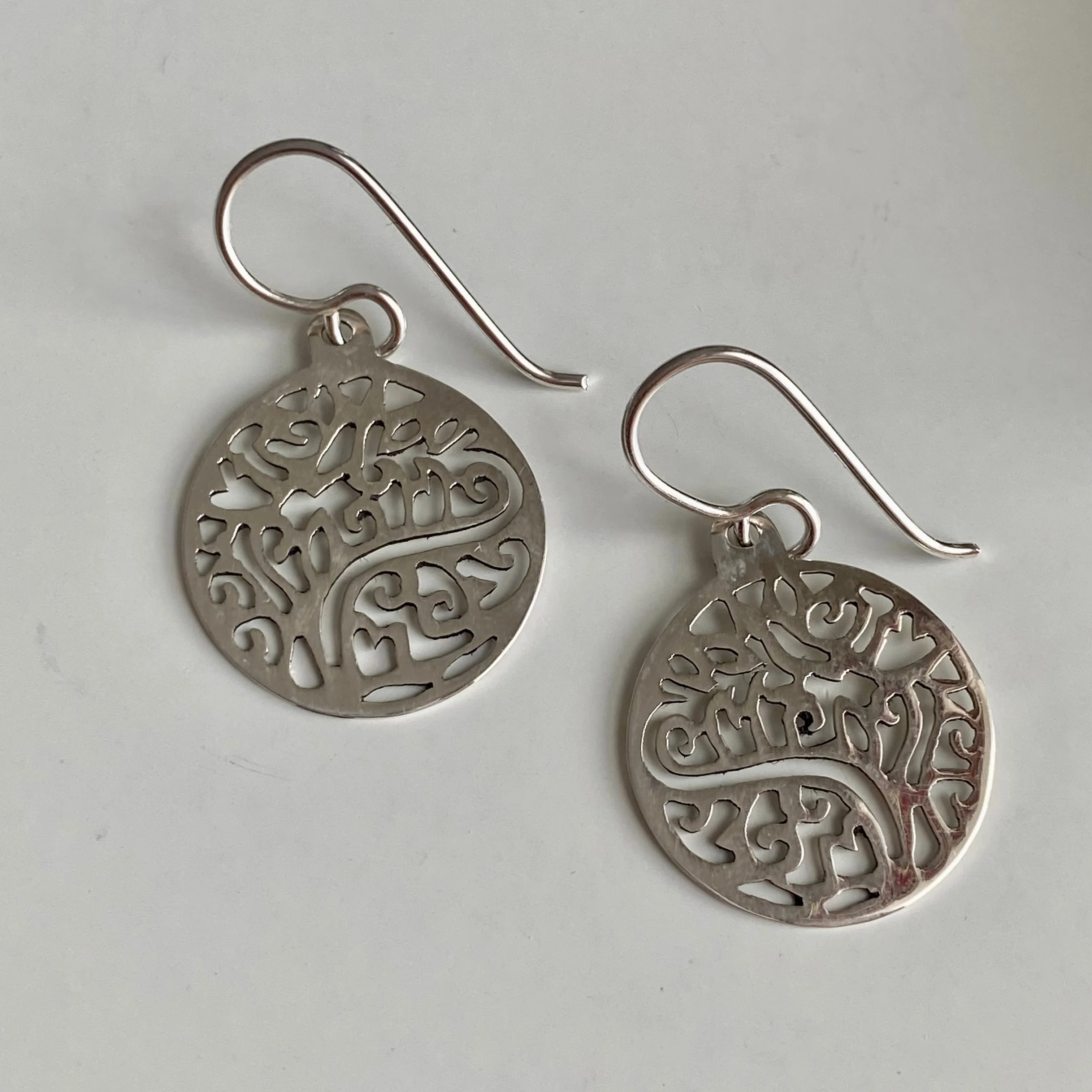 Round Earrings With Intricate Filigree Work - Image 3