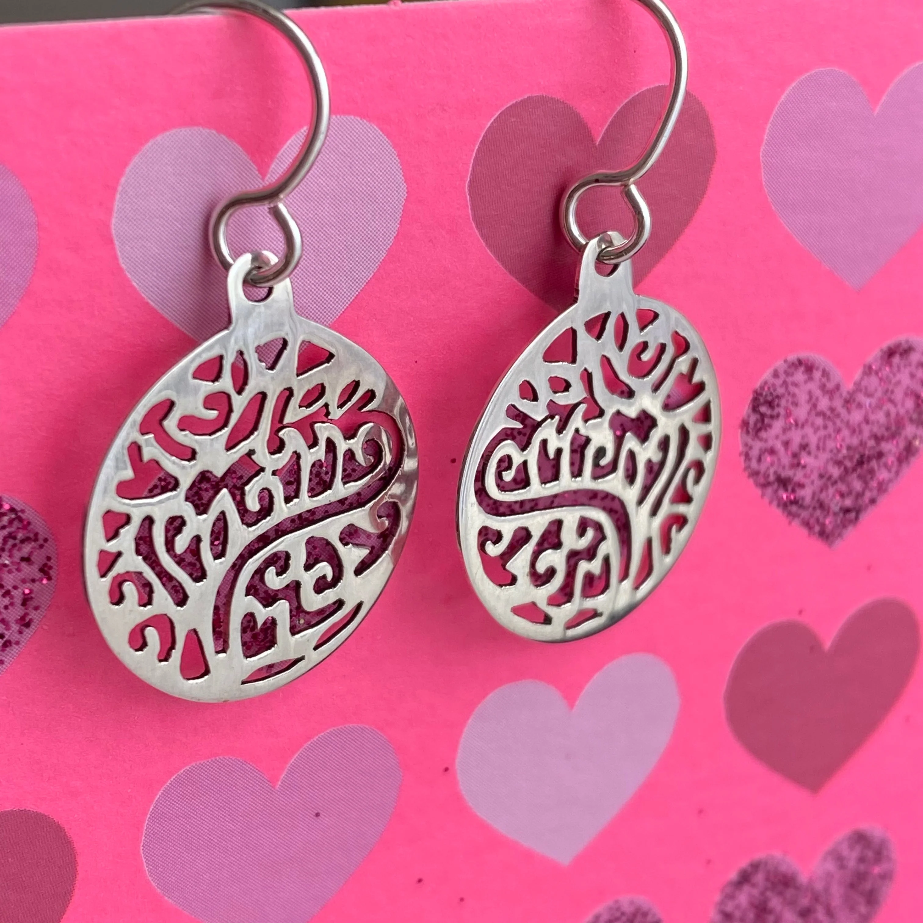 Round Earrings With Intricate Filigree Work - Image 4