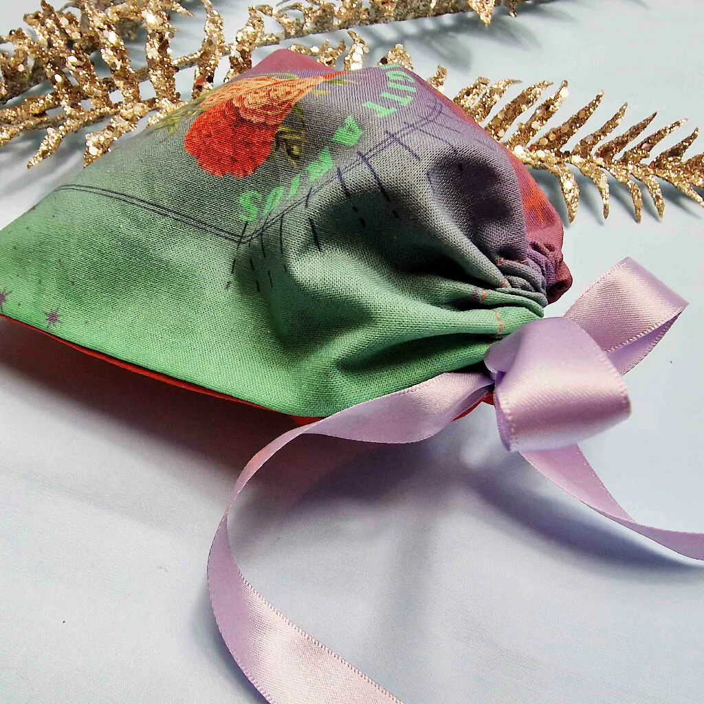 Sagittarius Carnation Birth Flower Gift Pouch in Purple and Green - Image 4