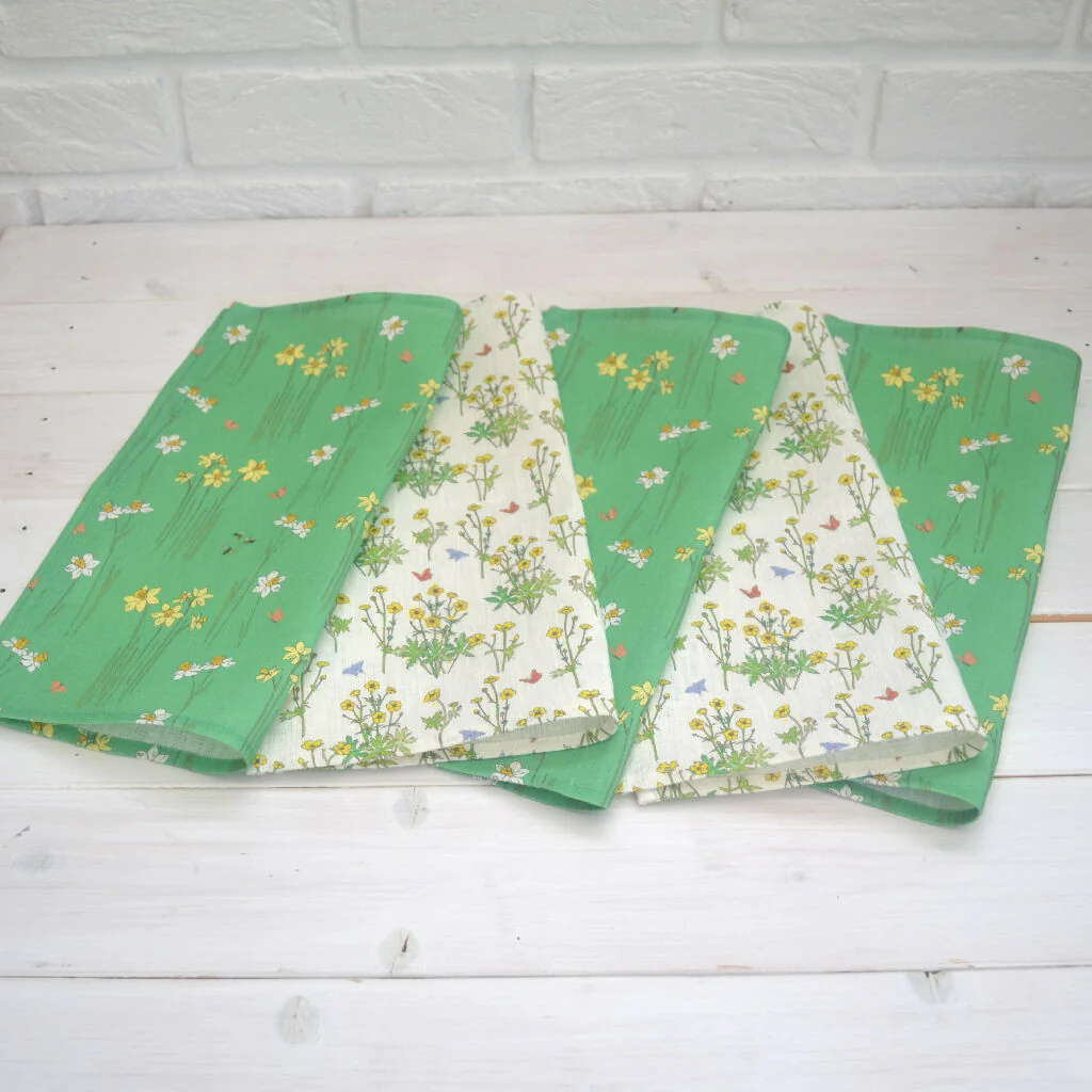 Set of Two Daffodil Linen Napkins - Image 6