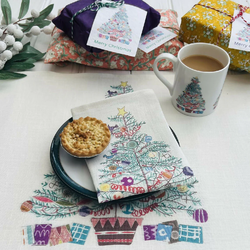 Linen Napkins - 'Oh Christmas Tree' - Image 4