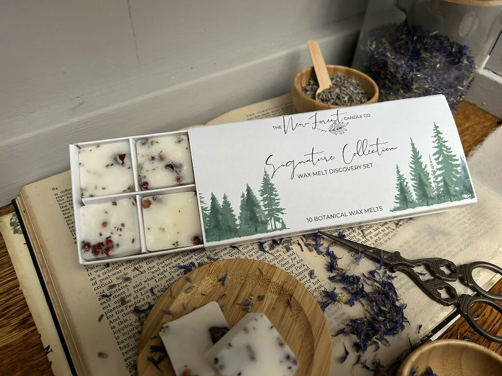 Signature Collection Wax Melt Discovery Box Set - Image 2