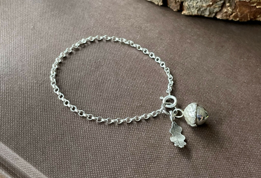 Silver Acorn and Oak Leaf Charm Bracelet - Image 4