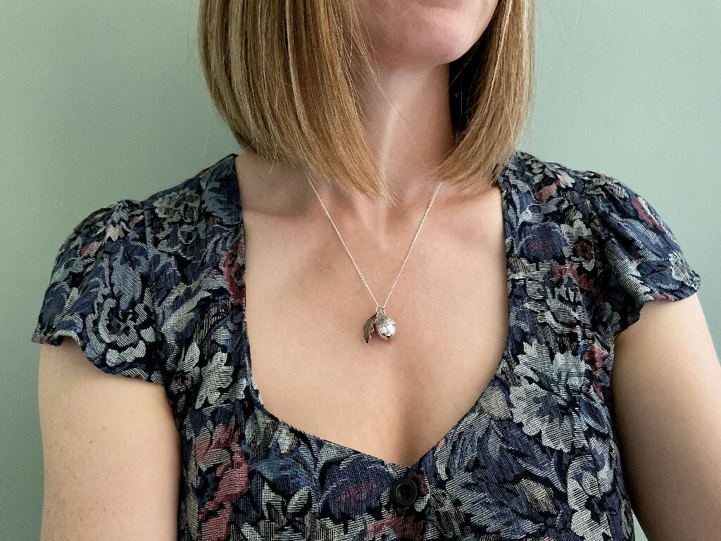Silver Acorn & Oak Leaf Necklace - Image 6