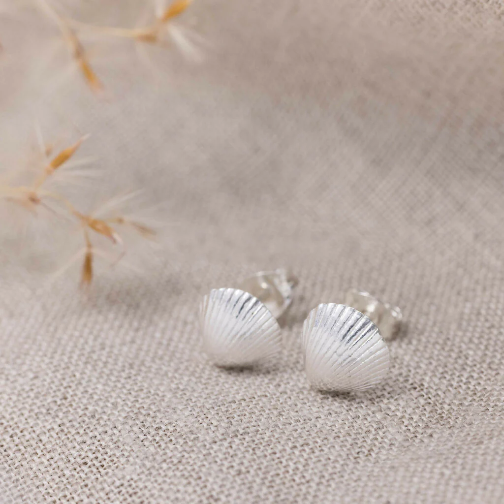 Silver Clam Shell Stud Earrings - Image 8