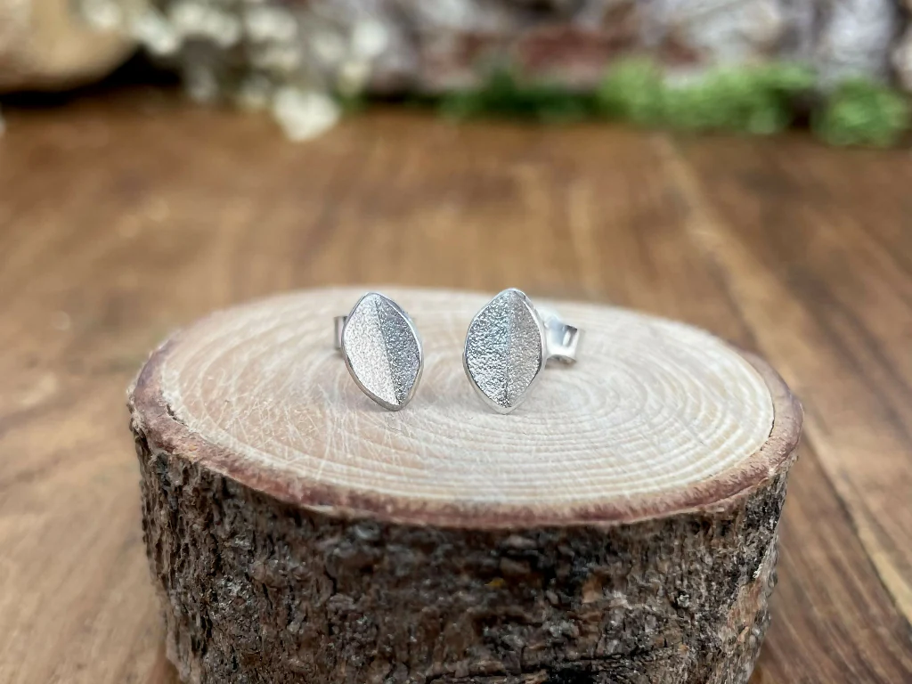 Silver Frosted Leaf Stud Earrings - Image 7