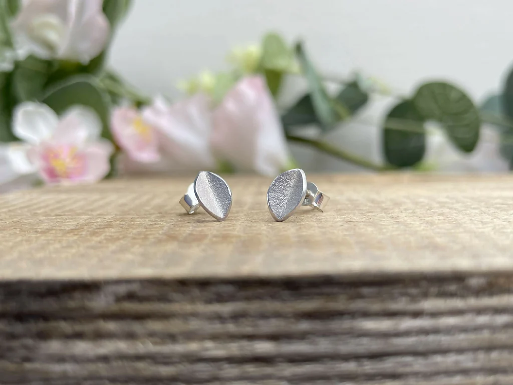Silver Frosted Leaf Stud Earrings - Image 8
