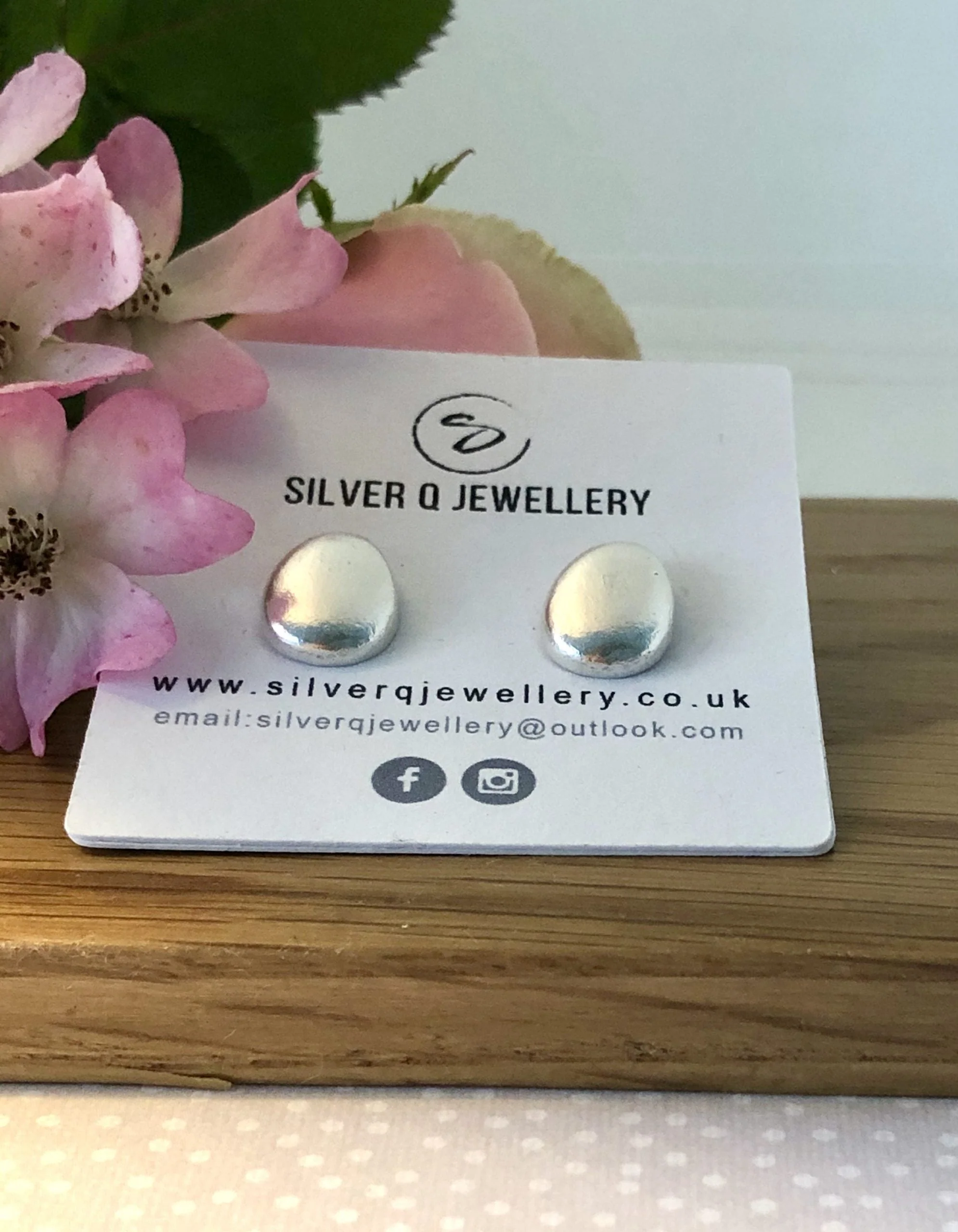 Silver Pebble Earstuds - Image 4