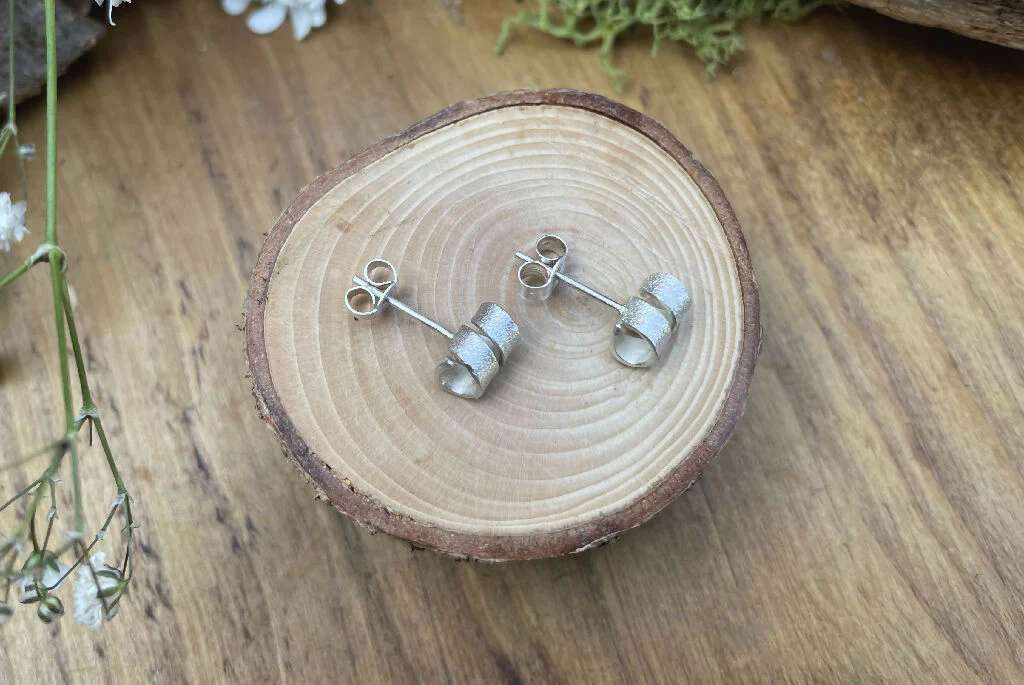 Silver Petal Twist Stud Earrings - Image 4