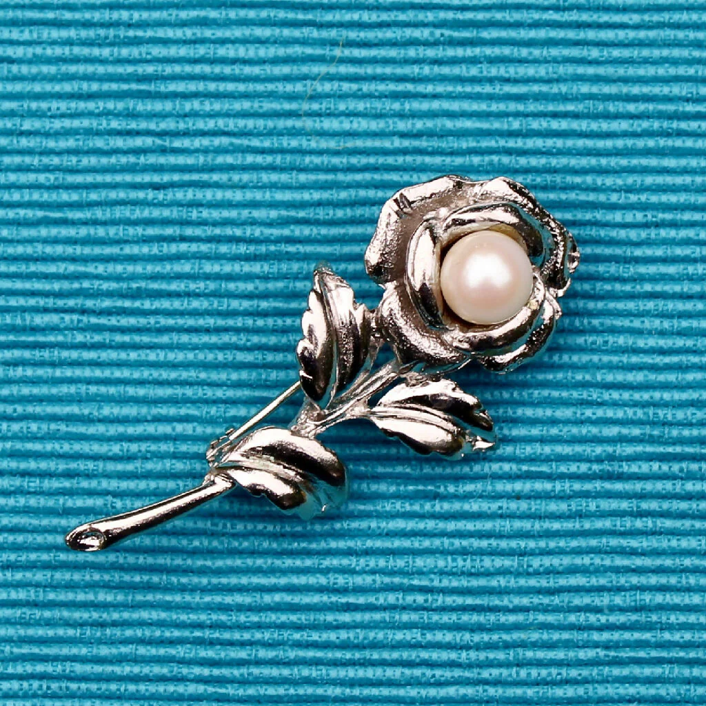 Silver Rose with Pearl Brooch - Image 2