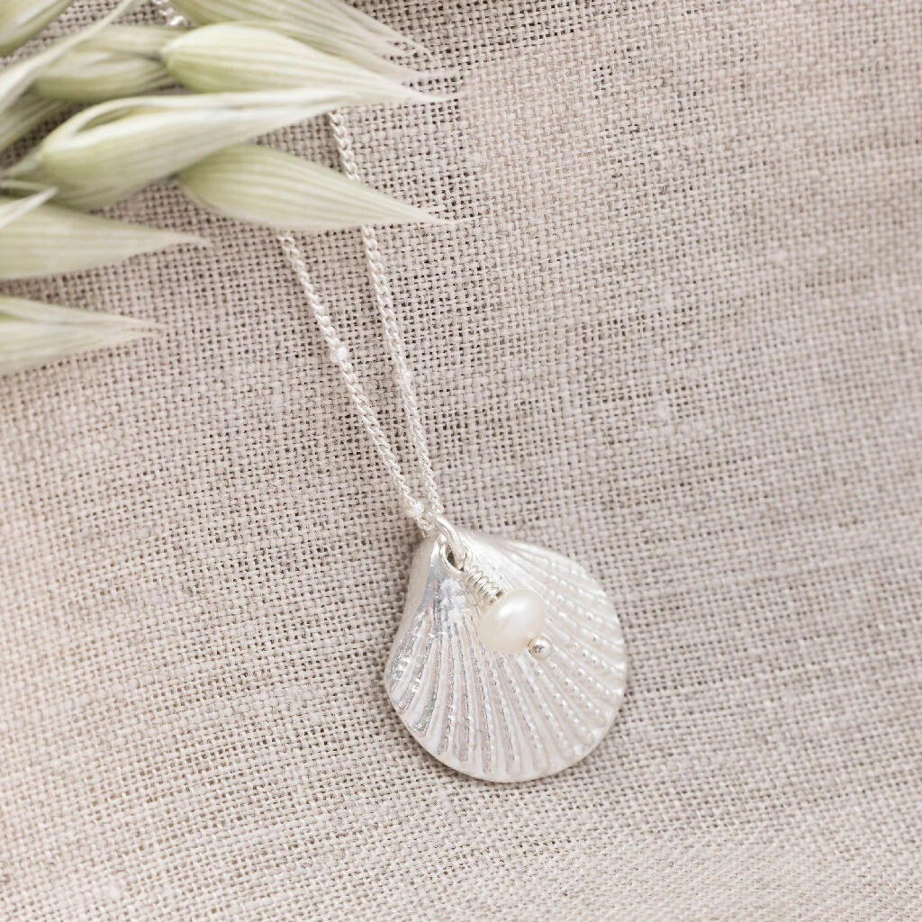 Silver Scallop Shell & Pearl Pendant