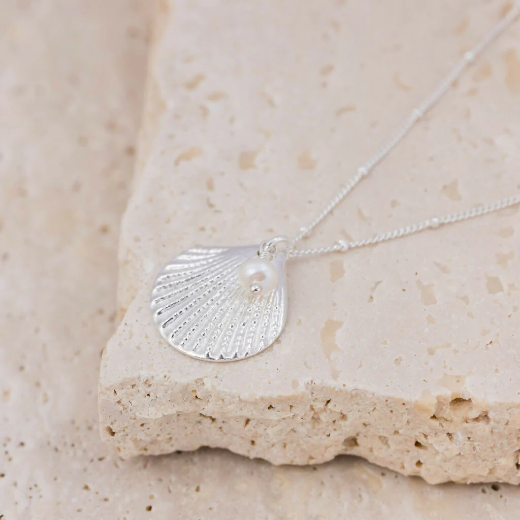 Silver Scallop Shell & Pearl Pendant - Image 7