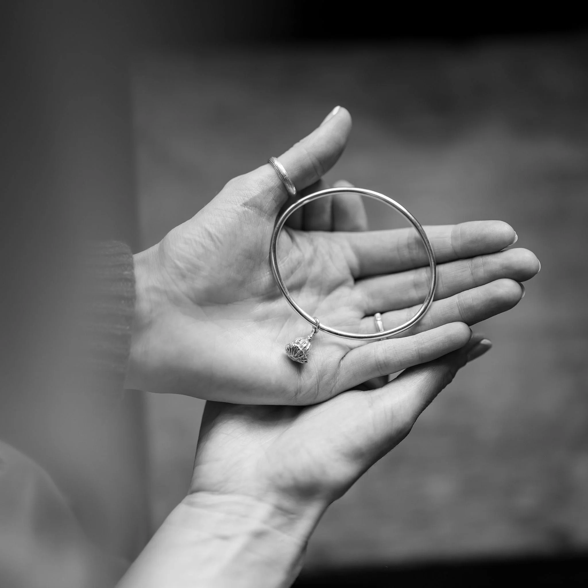 Silver Small Poppy Seed Ashes Bangle - Image 2