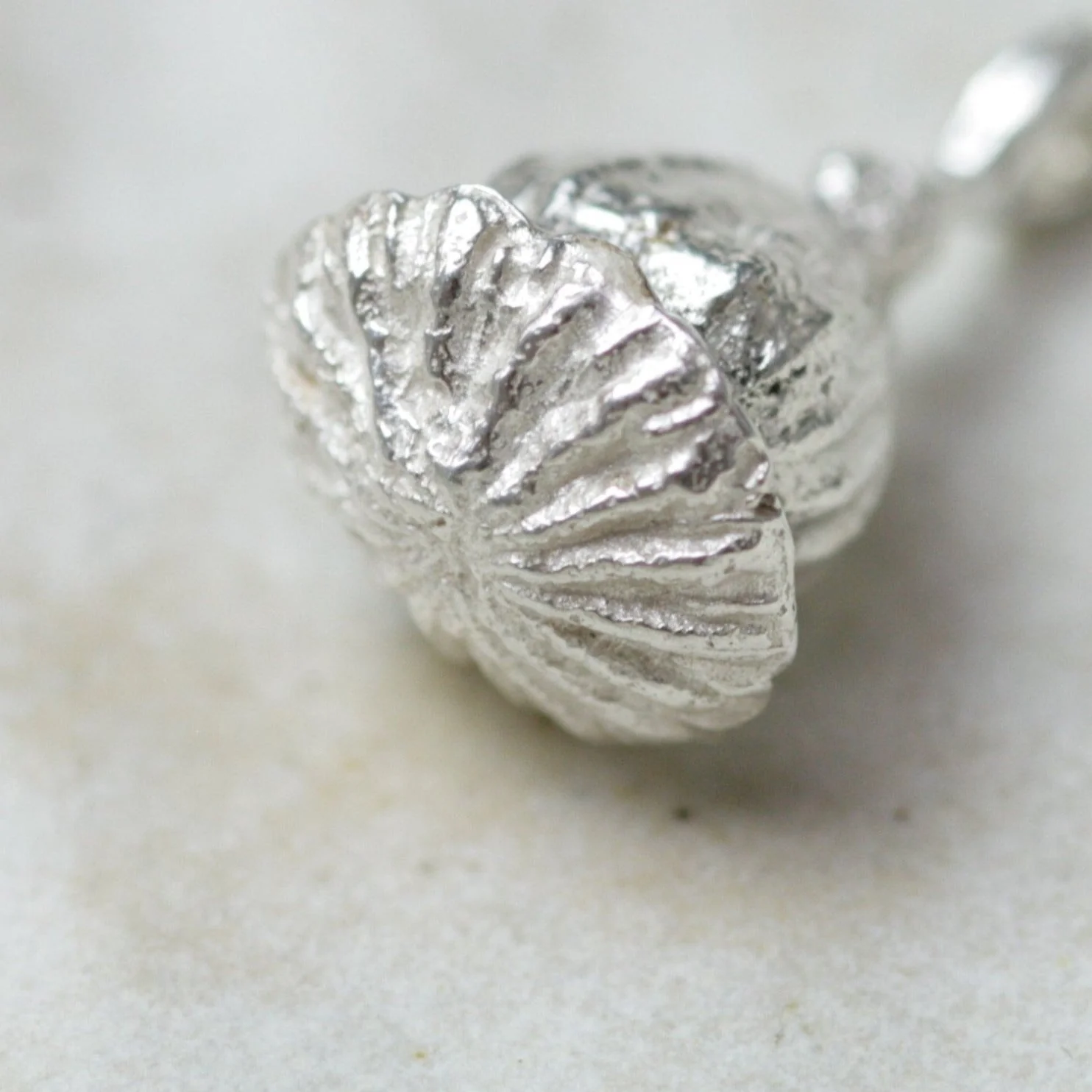 Silver Small Poppy Seed Ashes Bangle - Image 3