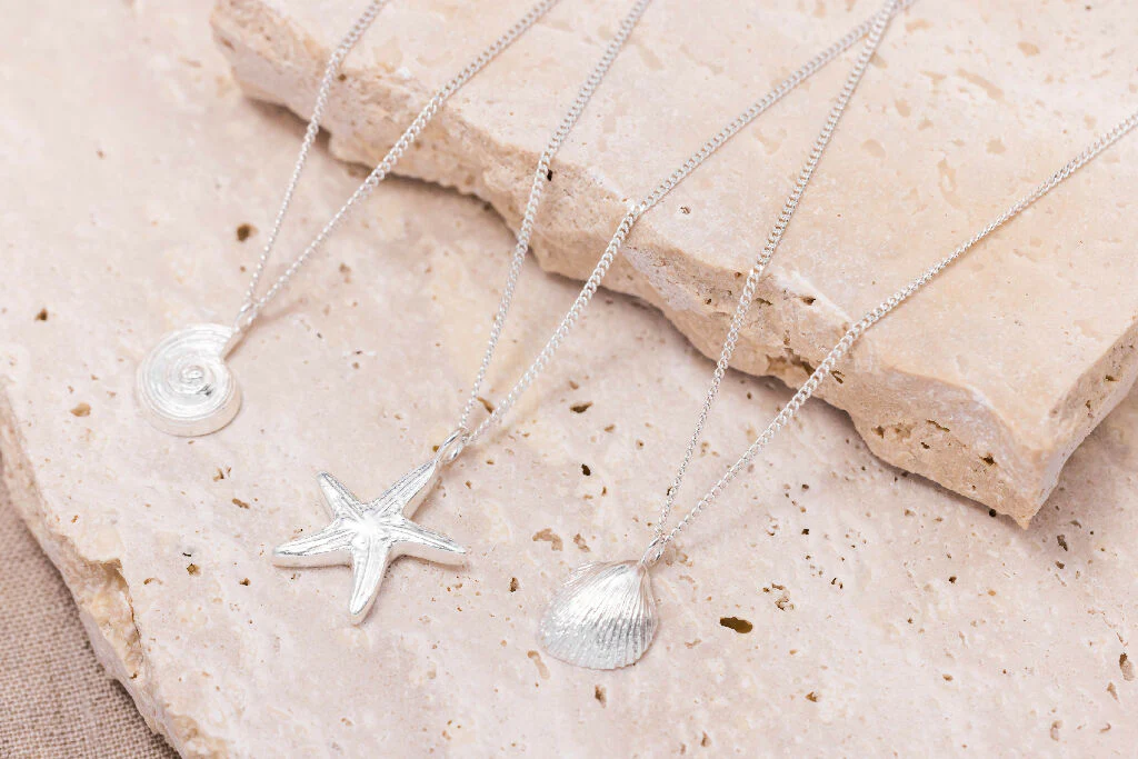 Silver Starfish Pendant Necklace - Image 3