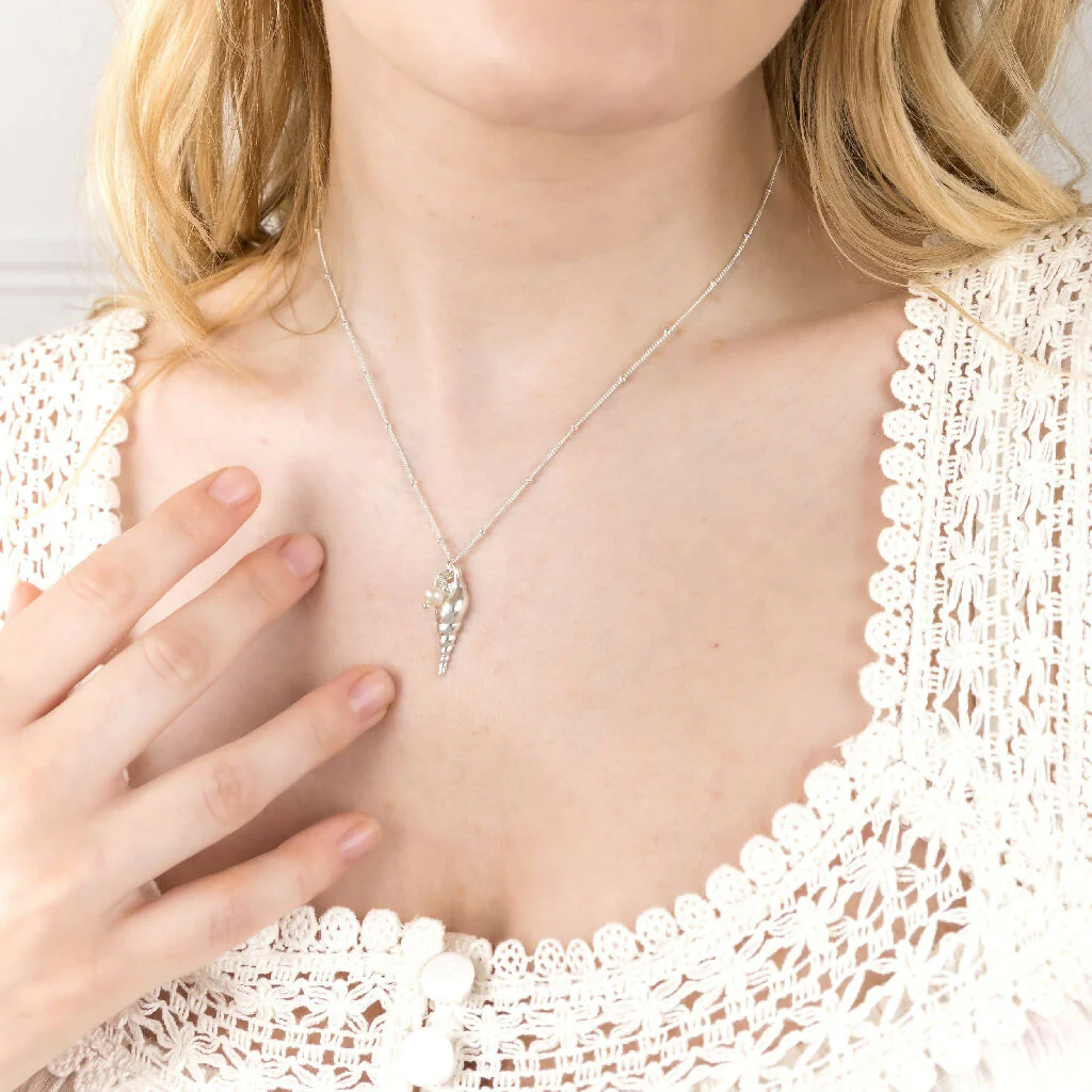 Silver Unicorn Shell & Pearl Pendant Necklace - Image 2