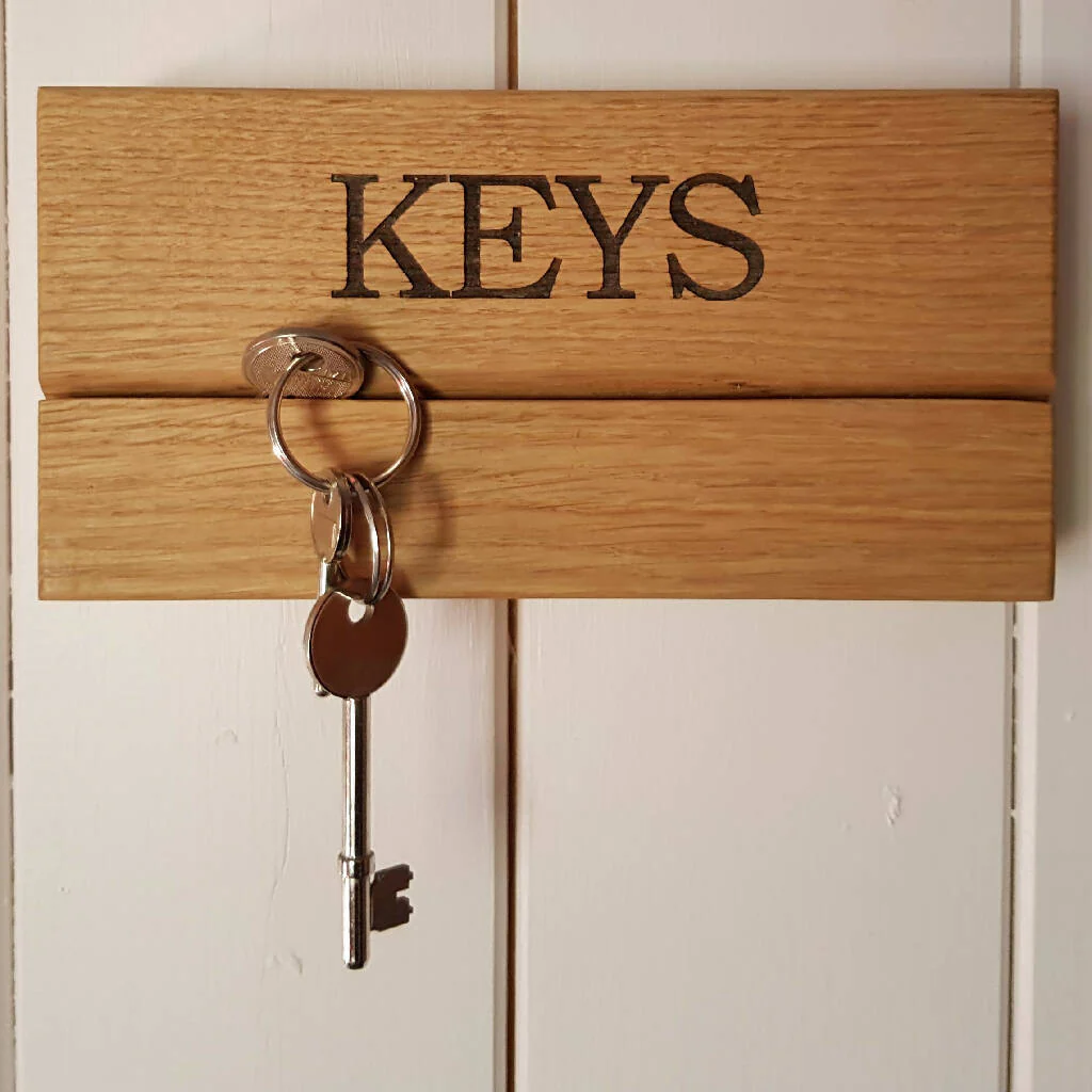 Slotted Oak Keyholder - Image 5