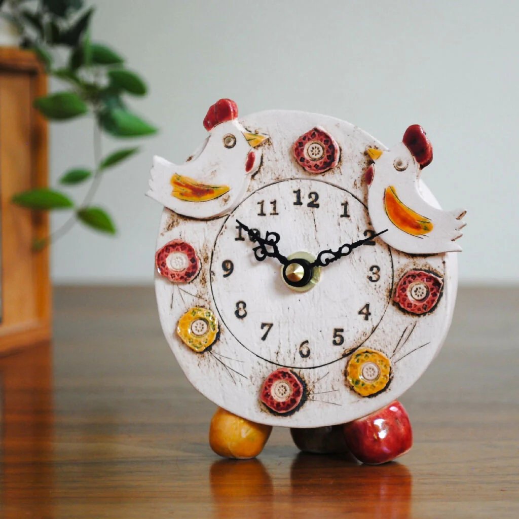 Small Mantel Clock With Chickens