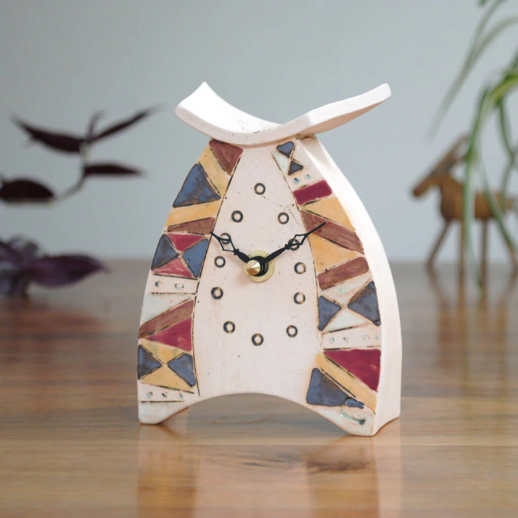 Small Mantel Clock with Geometric Argyle Chevron Pattern - Image 3