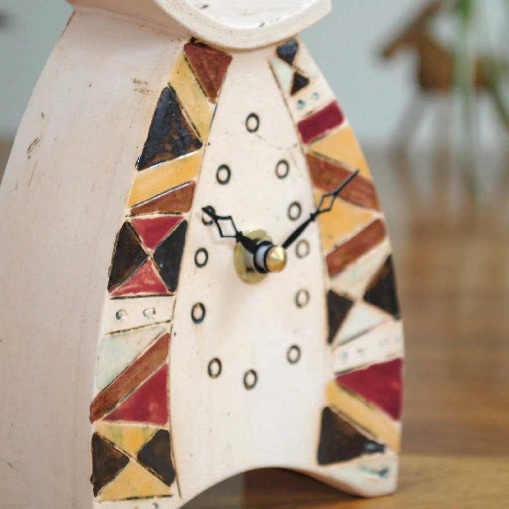 Small Mantel Clock with Geometric Argyle Chevron Pattern - Image 4