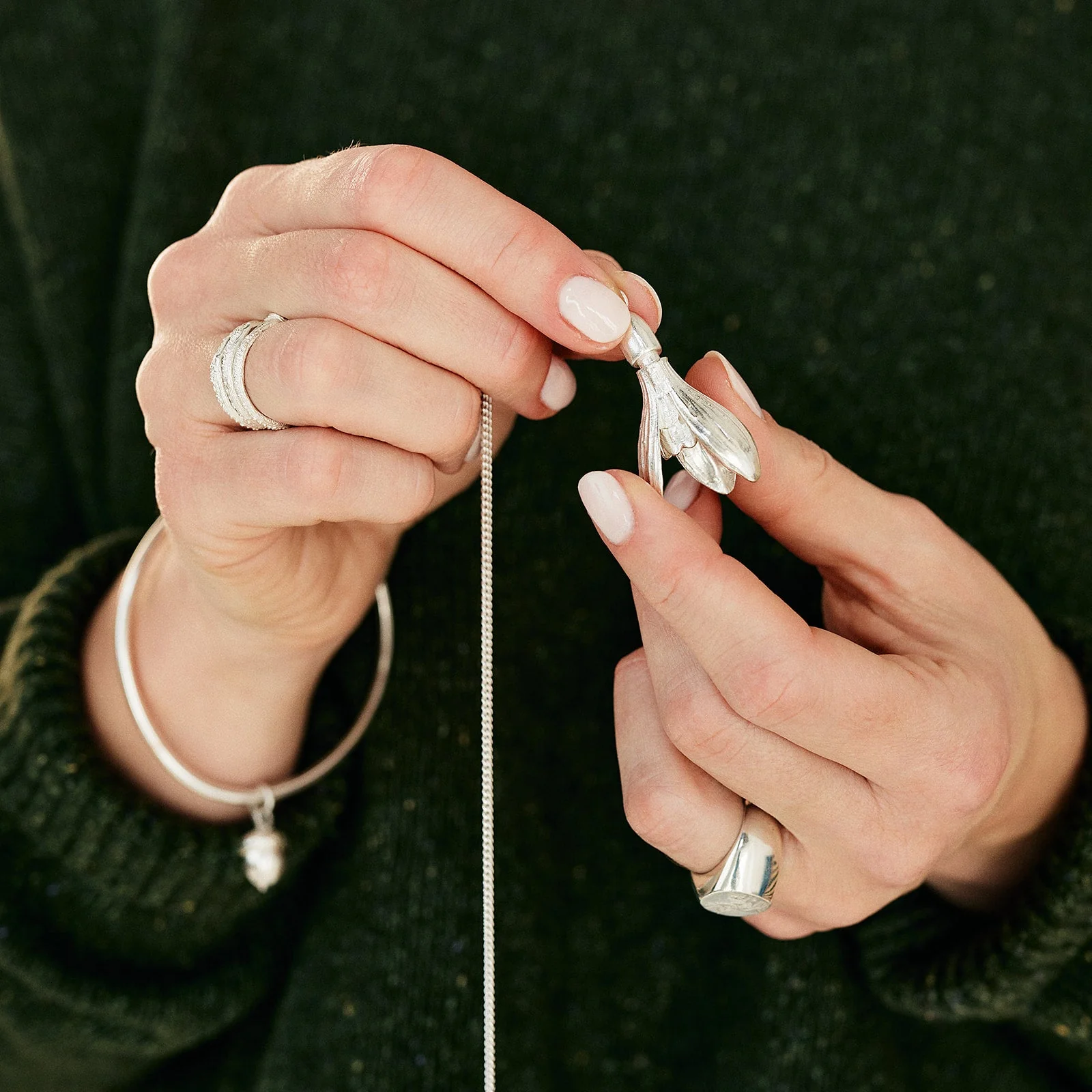Snowdrop Ashes Pendant - Image 8