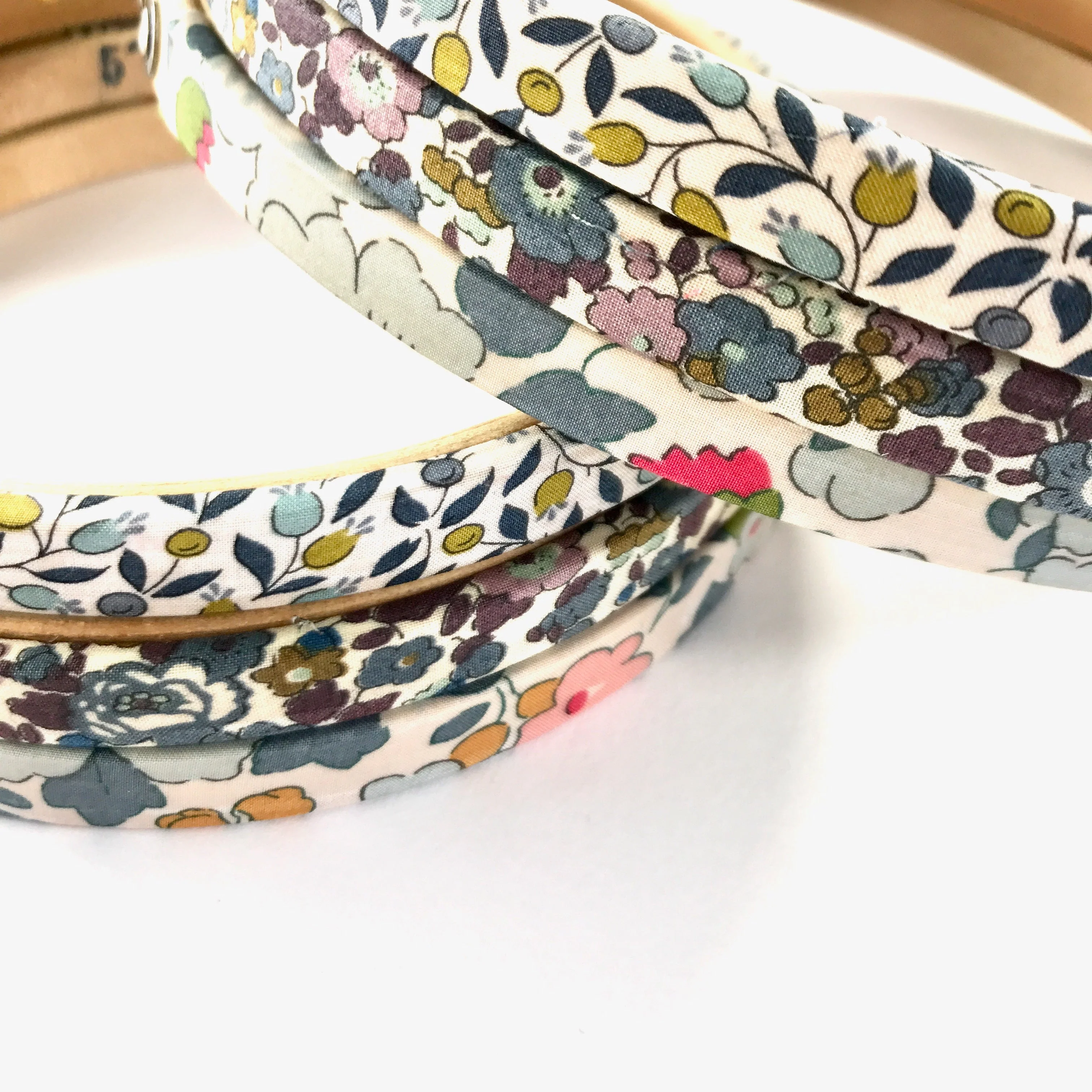 'Soft Grey' Embroidery Hoop Collection - Set of Three - Image 12
