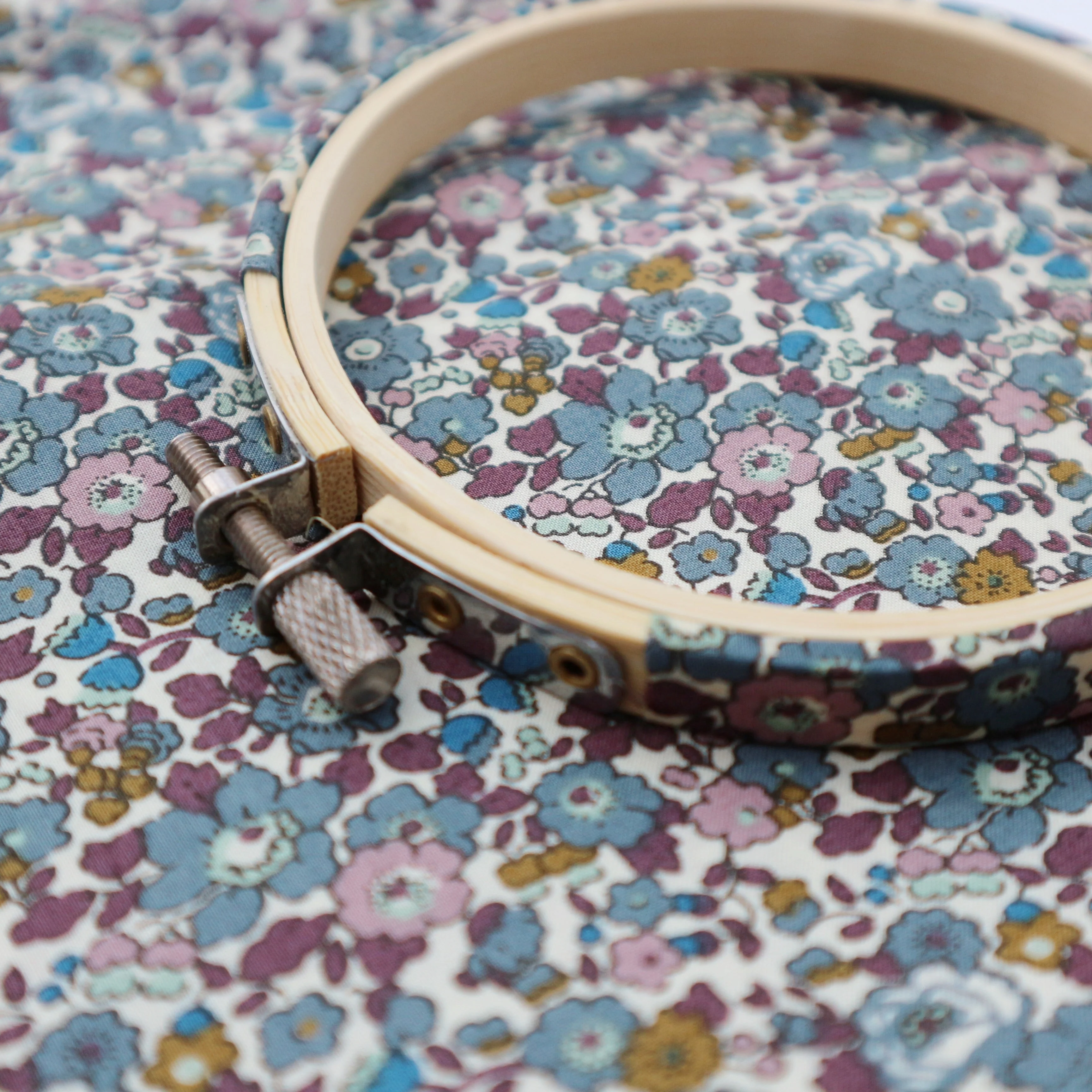 'Soft Grey' Embroidery Hoop Collection - Set of Three - Image 6