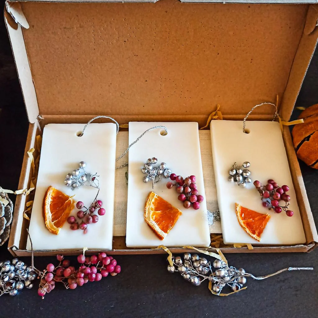 SPARKLING CRANBERRY WAX MELT TABLET/ ROOM FRESHENER - SET OF 3 - Image 4