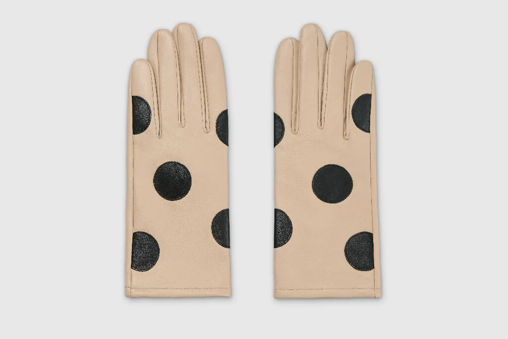 Mabel Sheppard Spot Leather Gloves in Cream and Black - Image 3