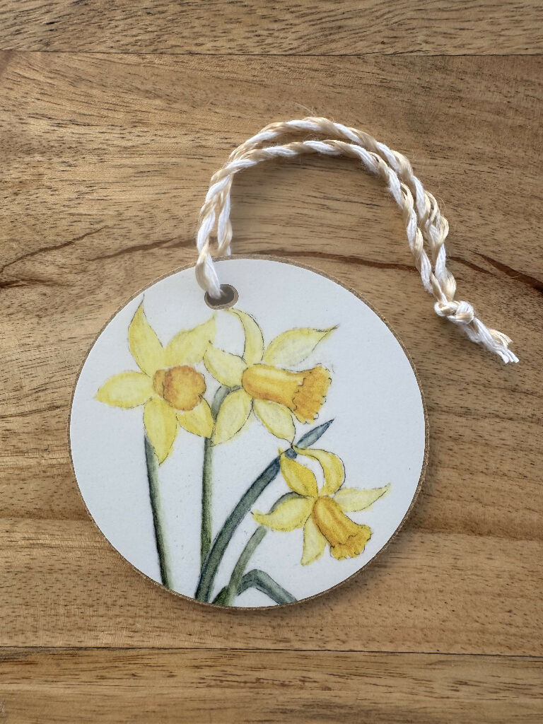Spring Daffodil Wooden Hanging Decoration - Image 2