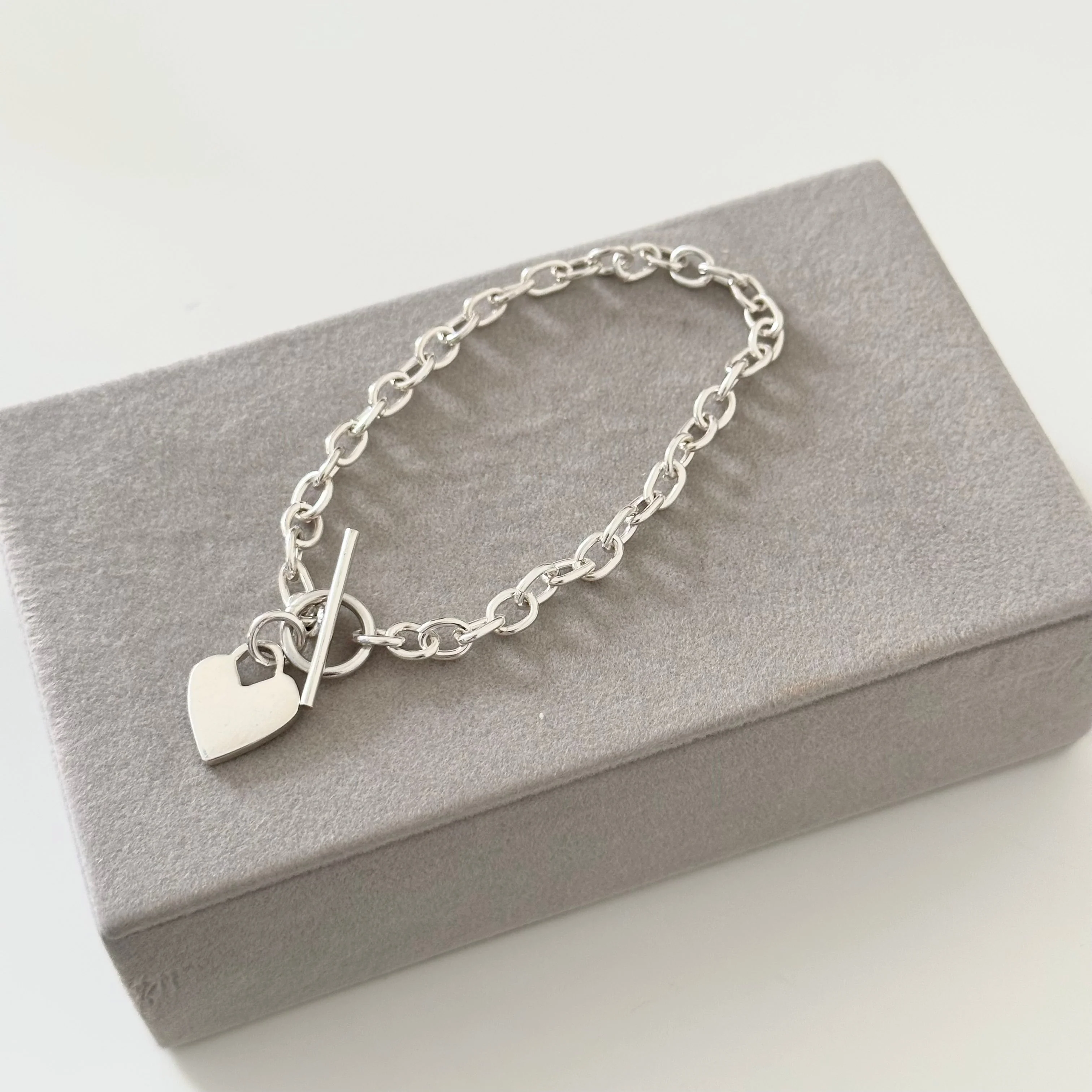Sterling Silver Bracelet with Fine Oval Links and a Heart Charm - Image 5