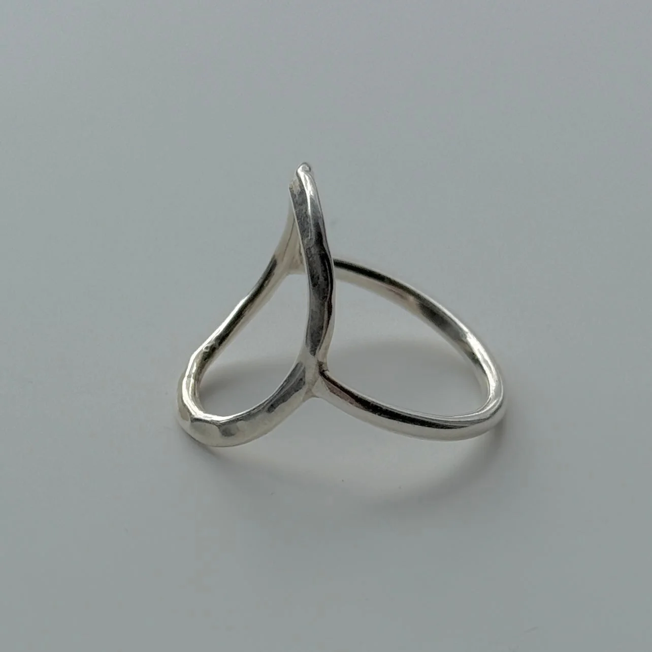 Sterling Silver Hammered Circle Ring - Image 5