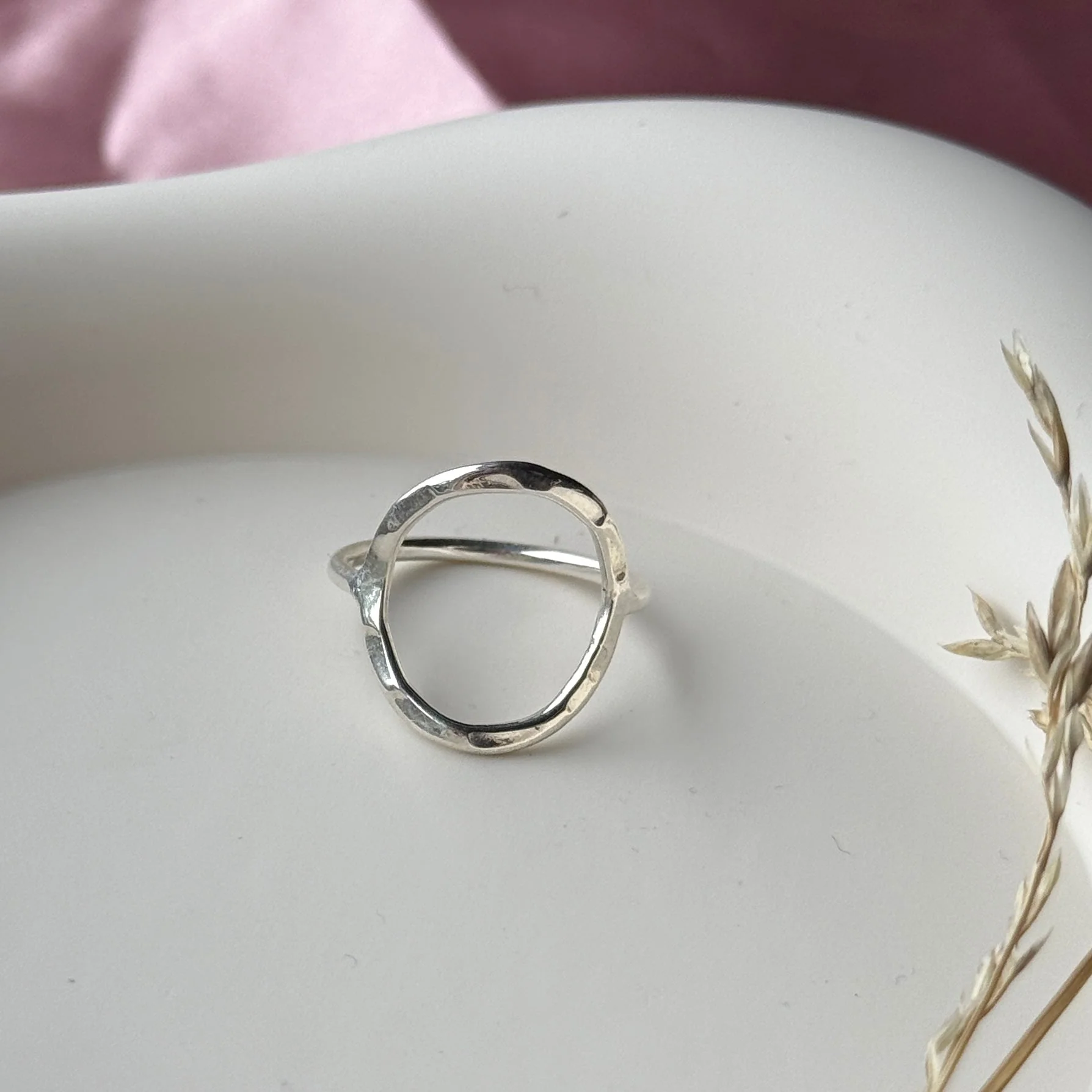 Sterling Silver Hammered Circle Ring - Image 6