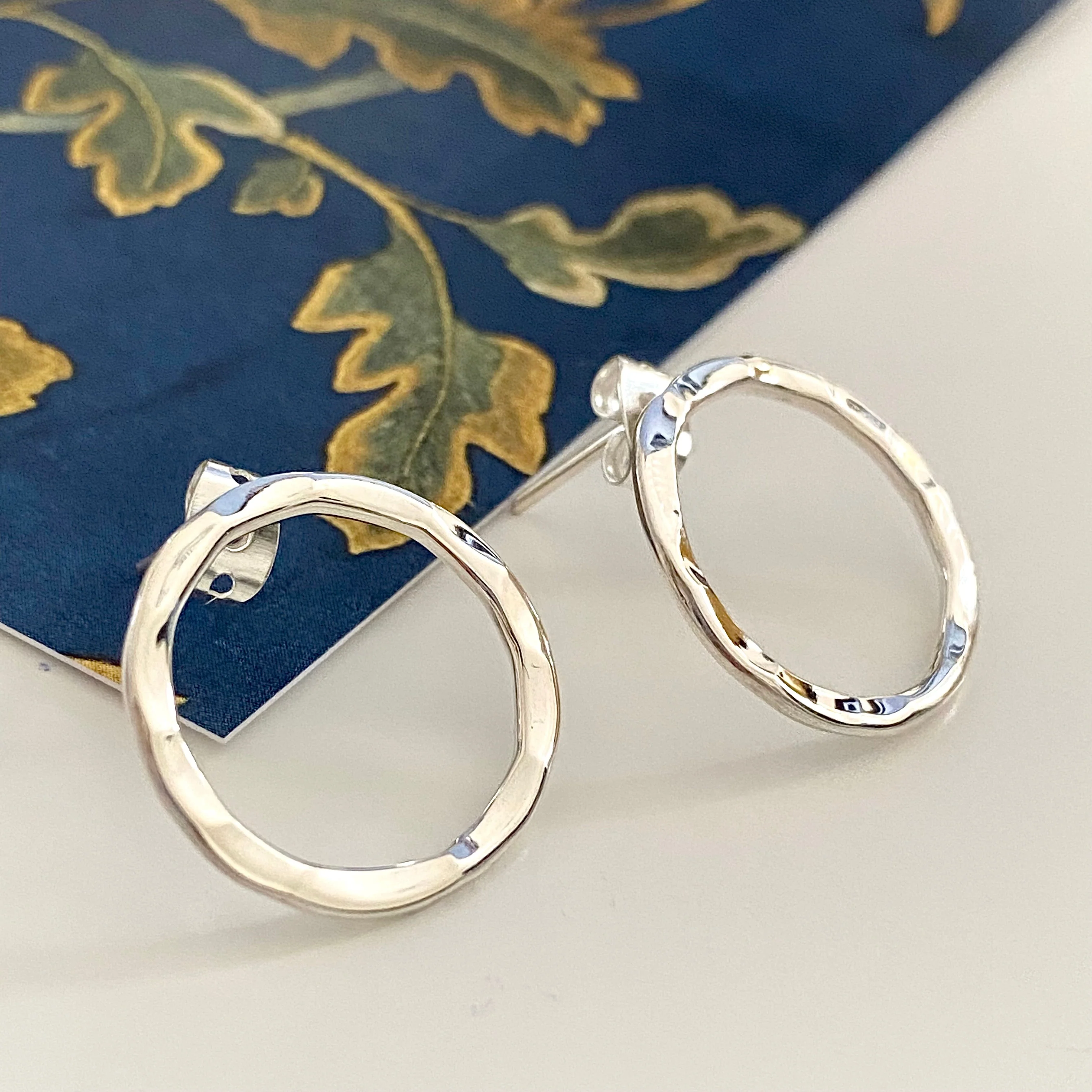Sterling Silver Hollow Hammered Circle Stud Earrings - Image 2