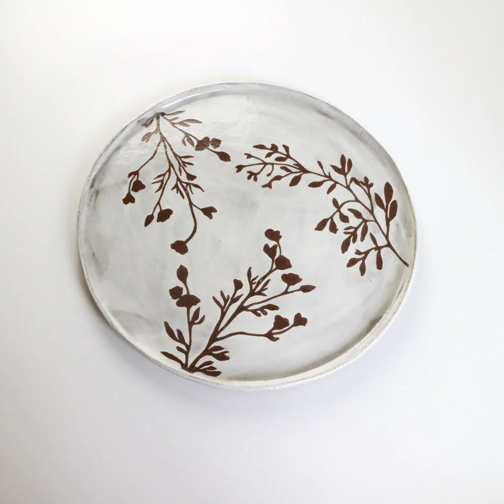 Stoneware Plate in Botanical Design