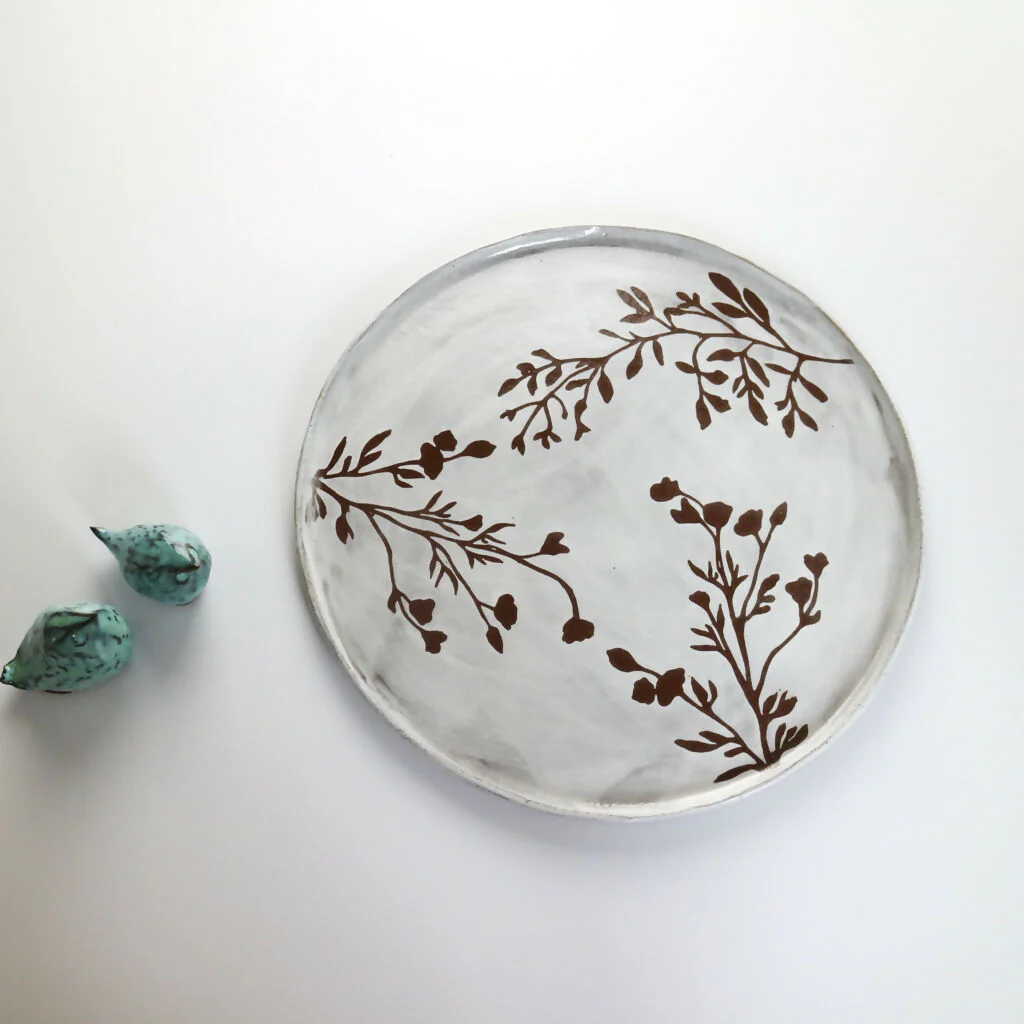 Stoneware Plate in Botanical Design - Image 2