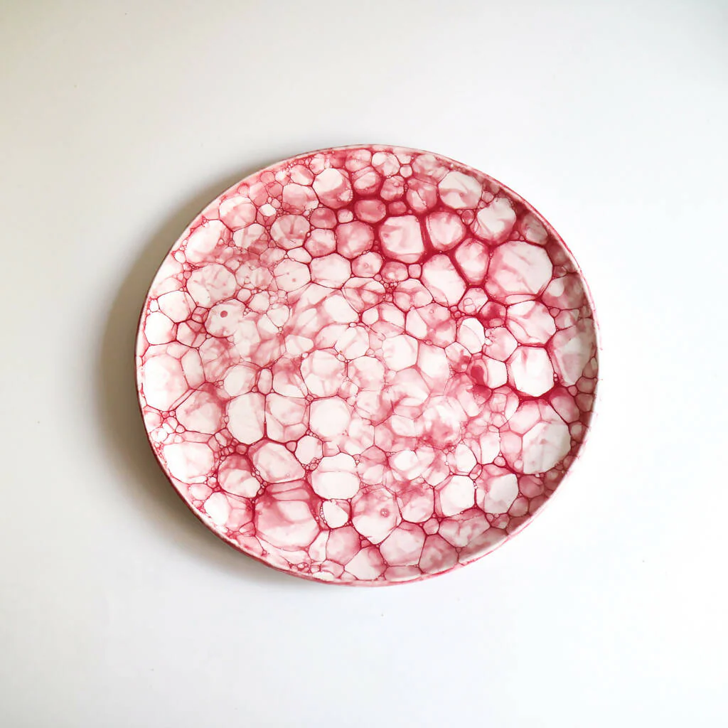 Stoneware Plate in Raspberry Bubble Design - Image 4