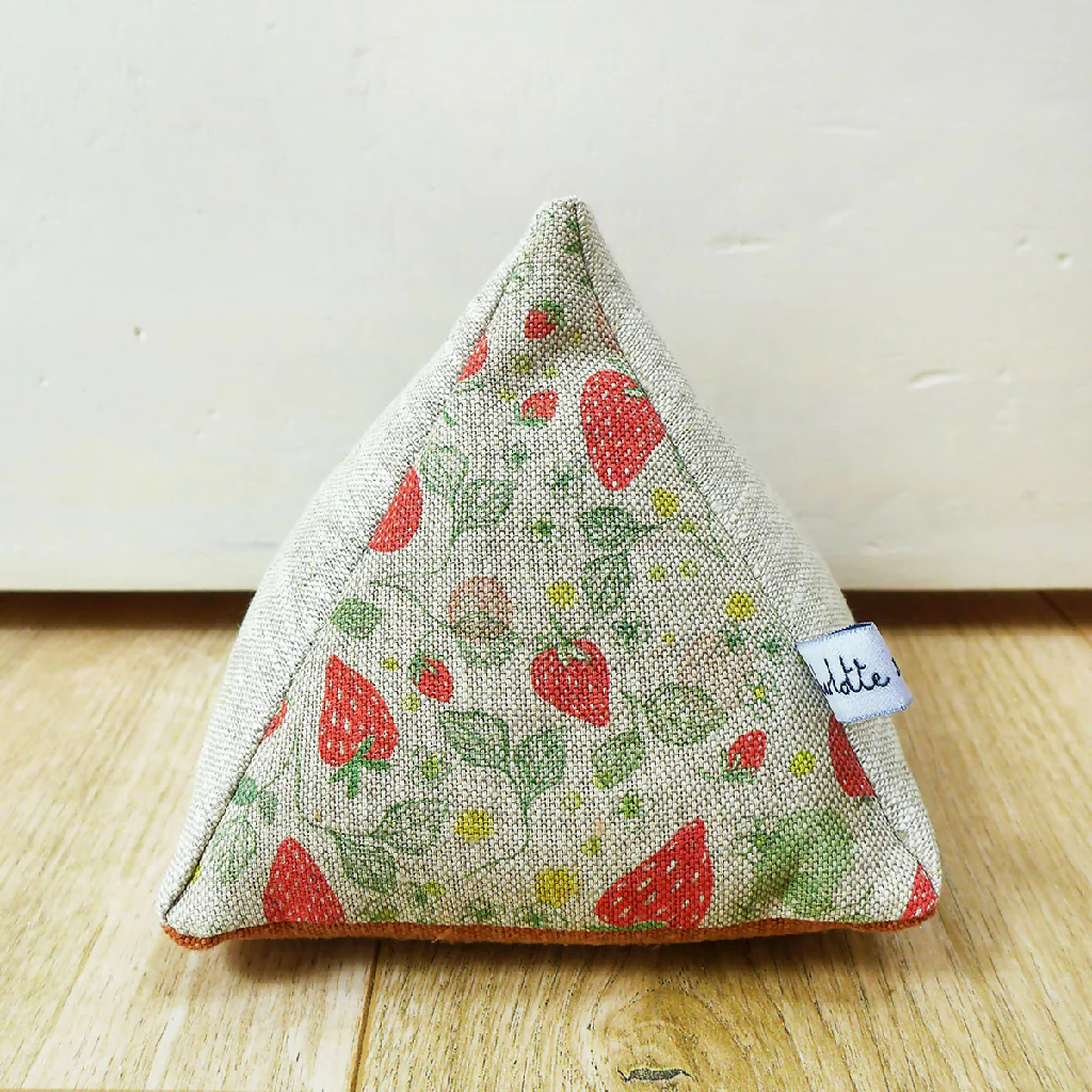 Strawberries Linen Doorstop - Image 2