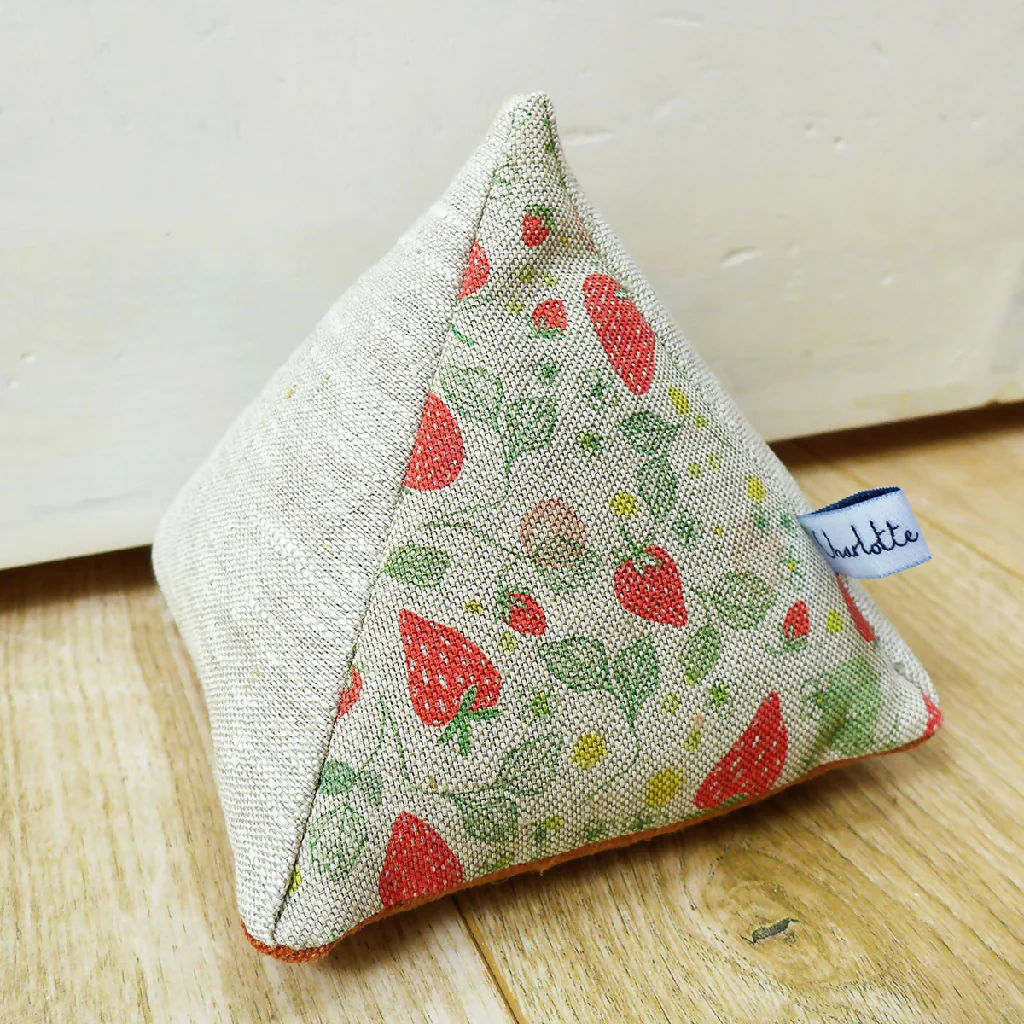 Strawberries Linen Doorstop - Image 4