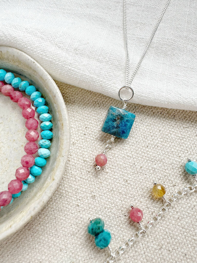 Summer Token Pendant Necklace with Apatite and Rhodochrosite - Image 5