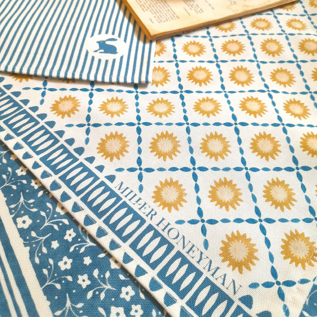 Sunburst Organic Cotton Tea Towel in Blue - Image 4
